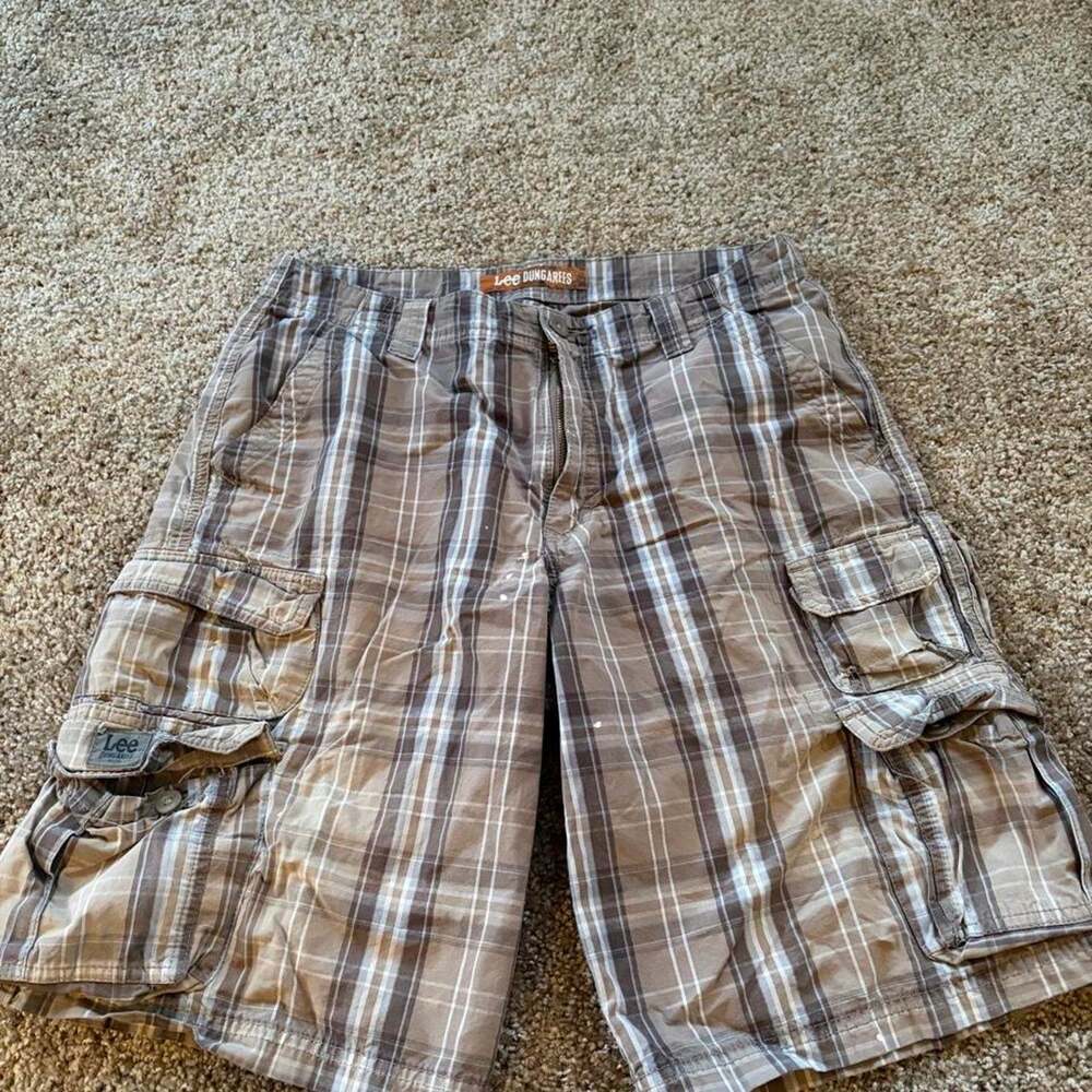 Lee brown and beige and